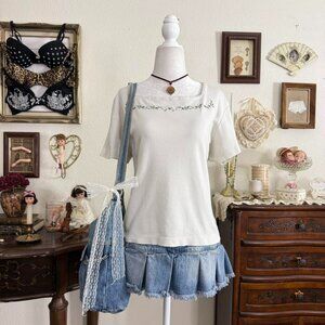 90’s cottagecore dainty girly grunge whimsical square neck baby tee w floral emb